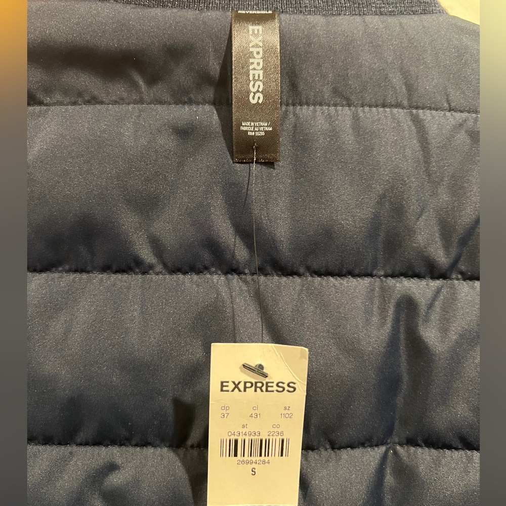 EXPRESS Reversible Puffer Jacket - Picture 11 of 11